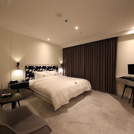 Zam101 Hotel 金海市 外观 照片