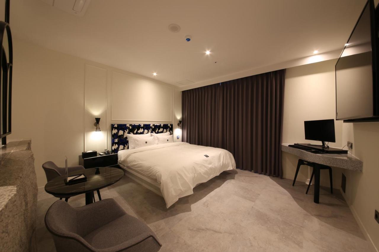 Zam101 Hotel 金海市 外观 照片