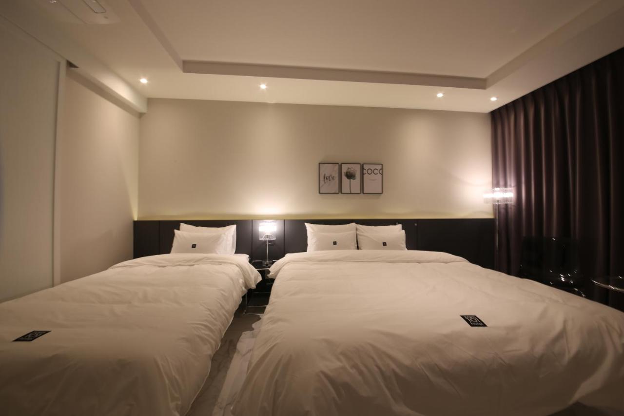 Zam101 Hotel 金海市 外观 照片