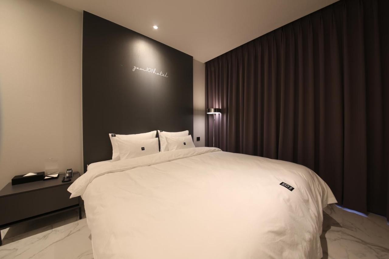 Zam101 Hotel 金海市 外观 照片