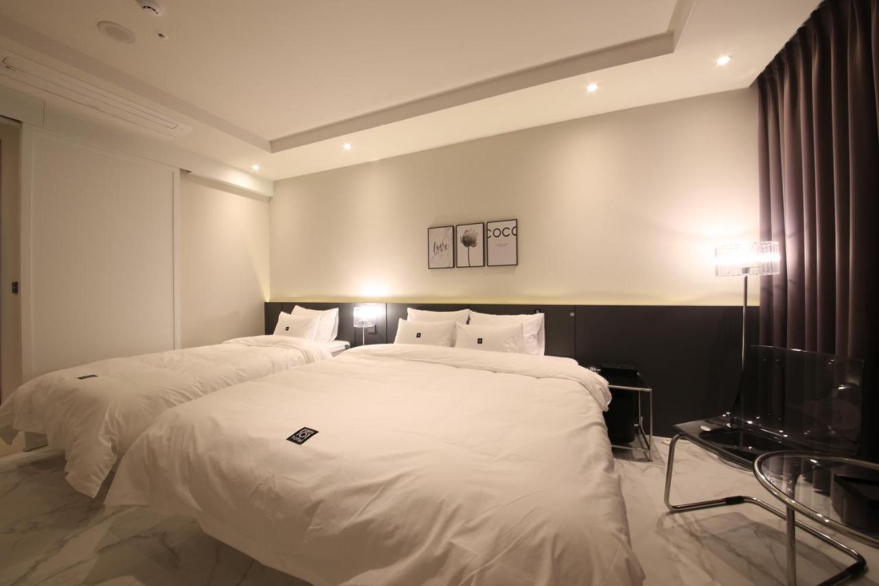 Zam101 Hotel 金海市 外观 照片