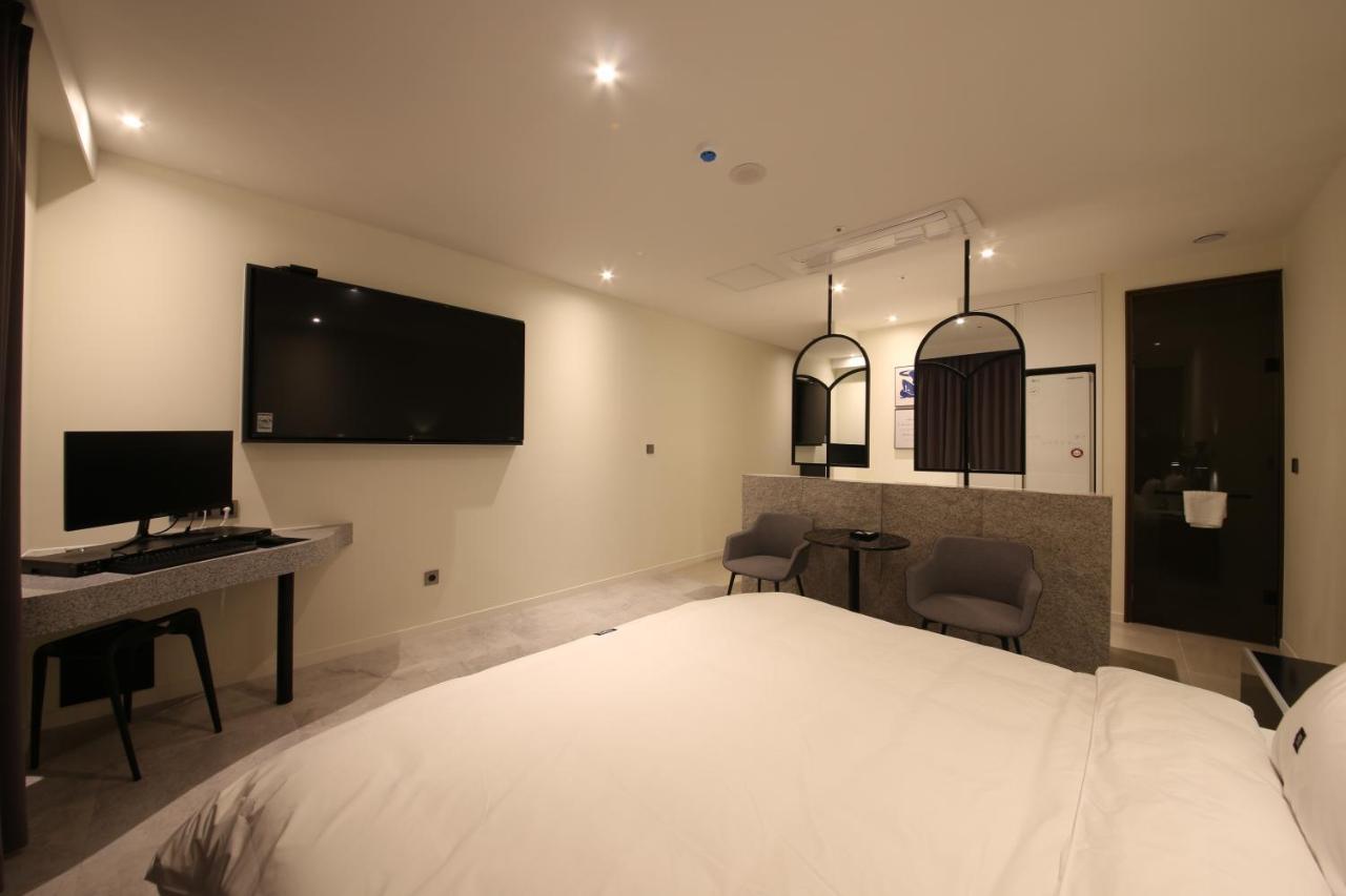 Zam101 Hotel 金海市 外观 照片