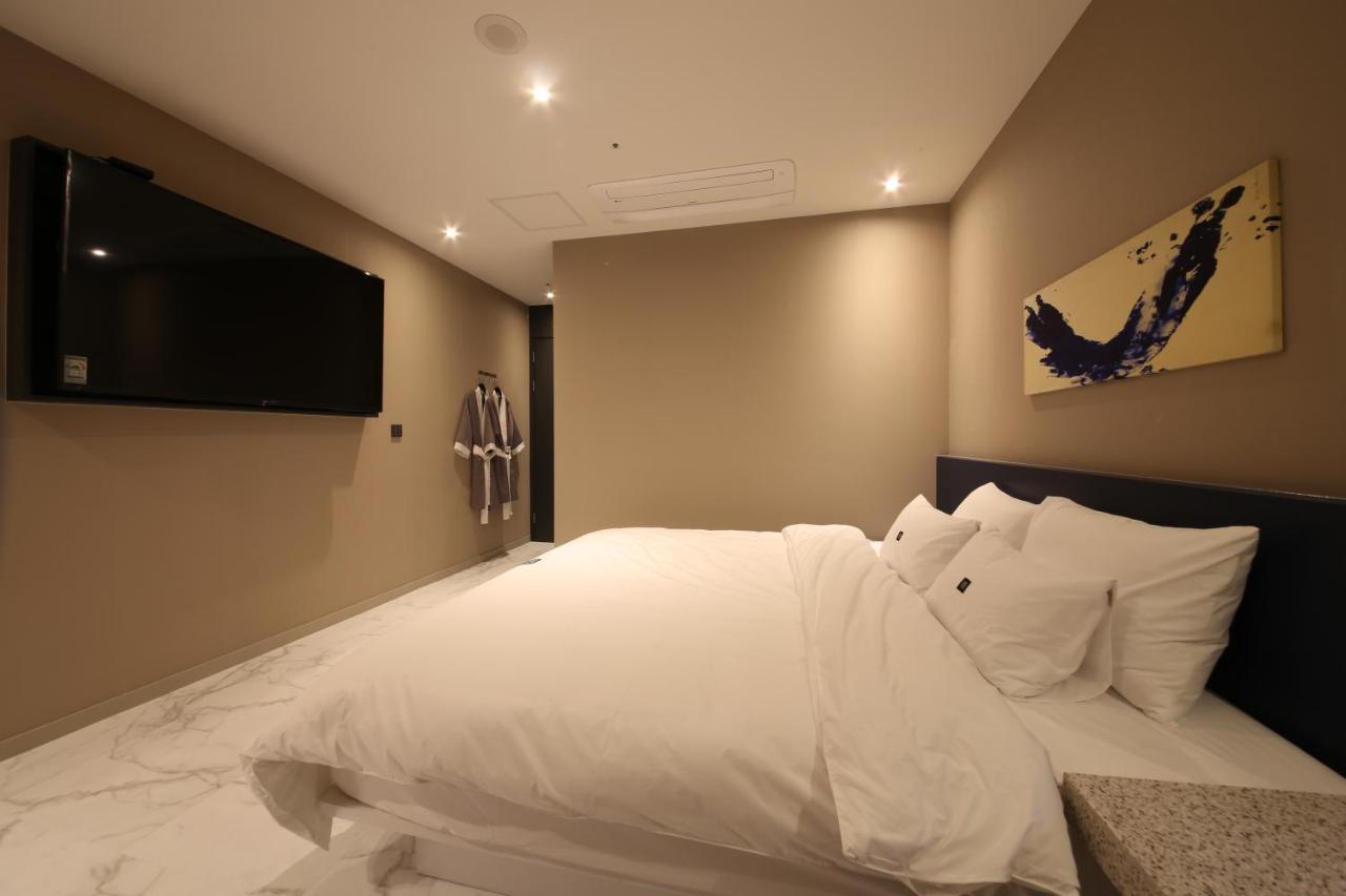 Zam101 Hotel 金海市 外观 照片