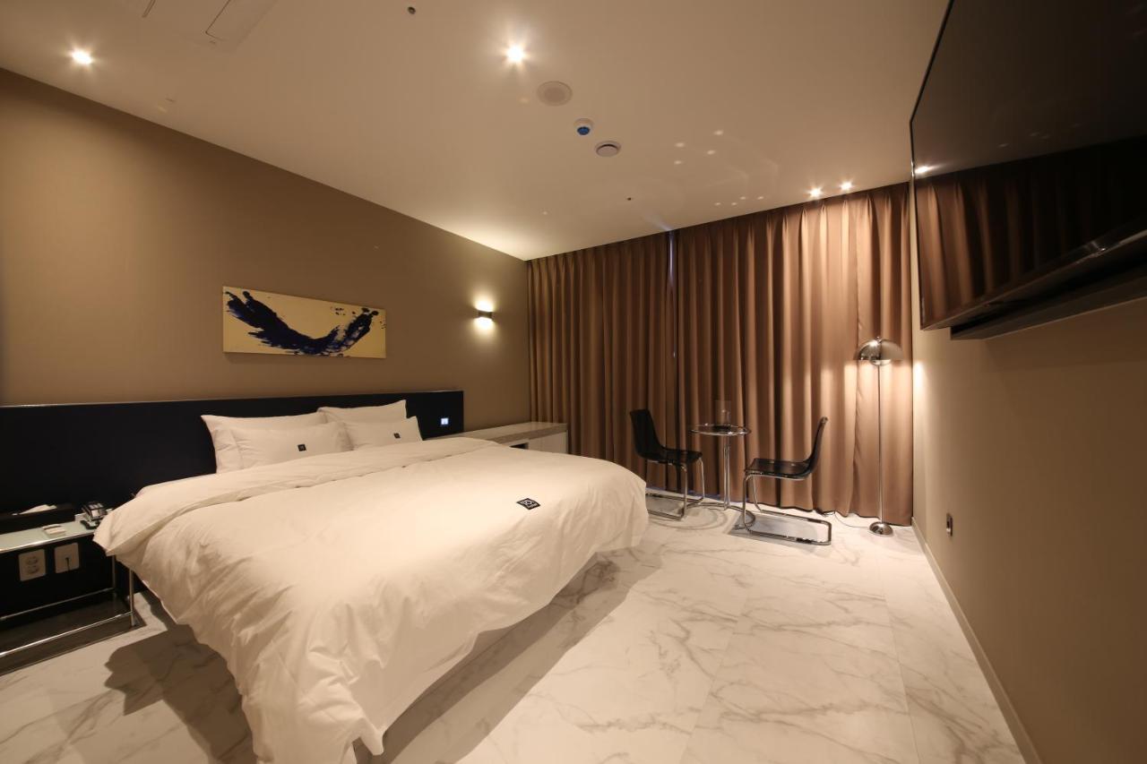 Zam101 Hotel 金海市 外观 照片