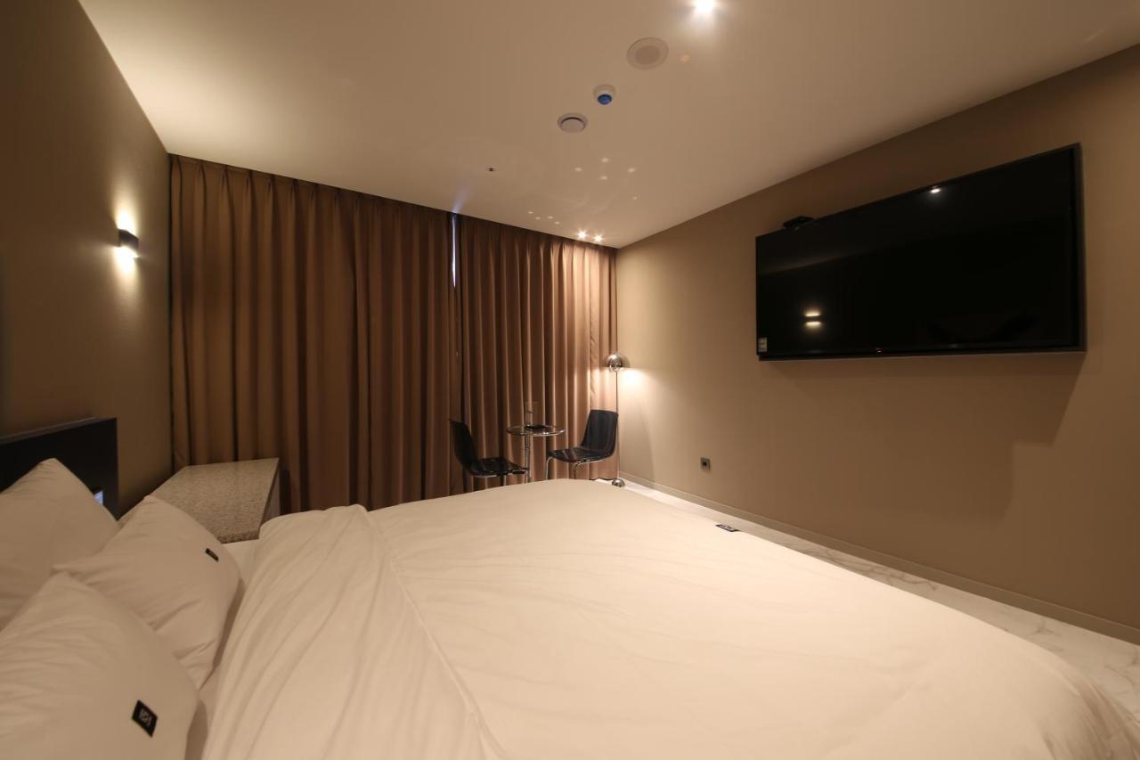Zam101 Hotel 金海市 外观 照片